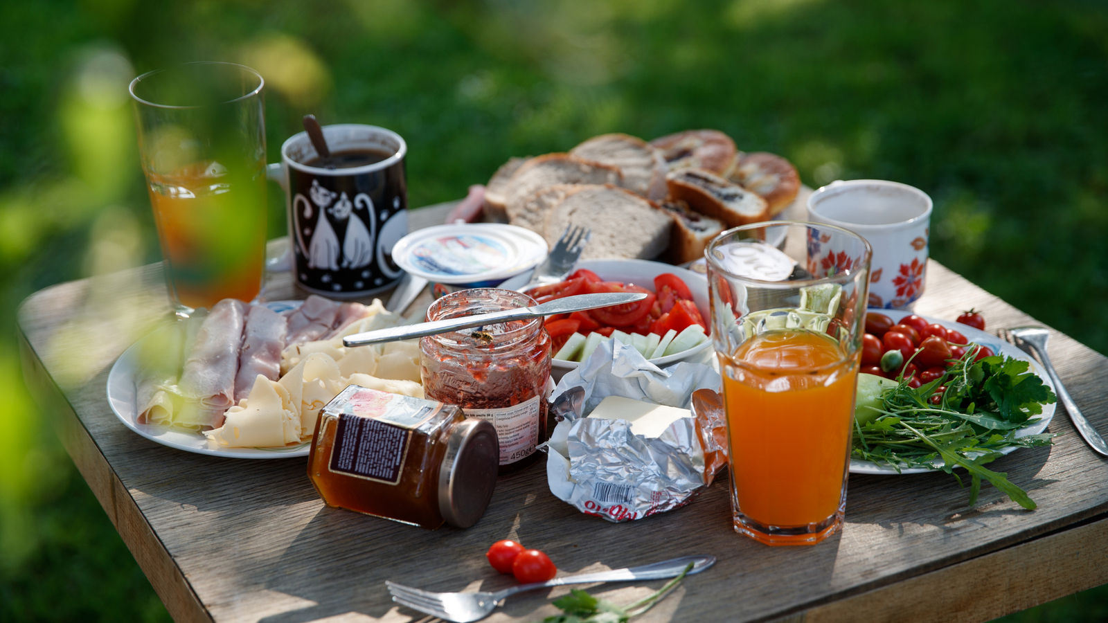 In Praise of Juicy Things: Summer Produce and Staying Hydrated